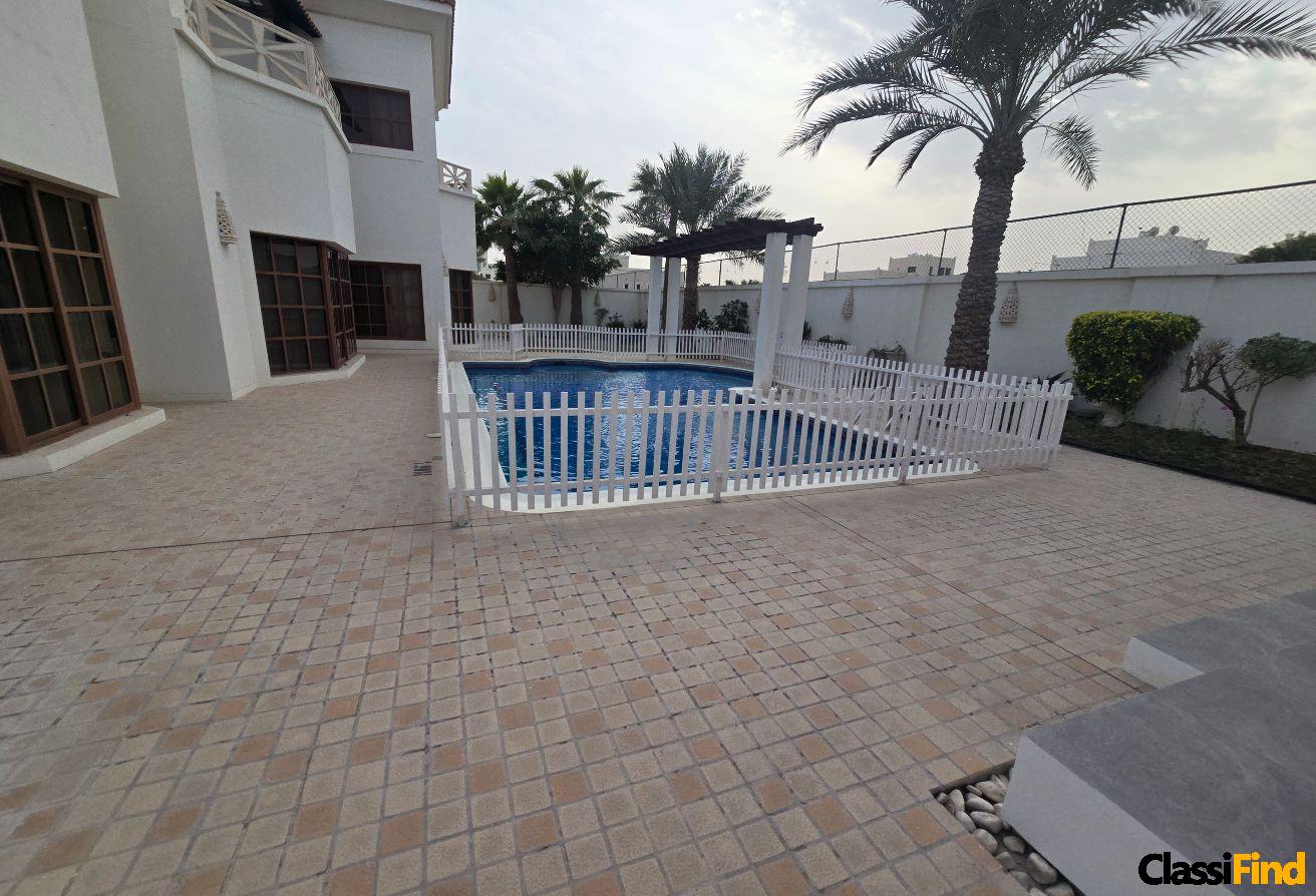 Beautiful luxury 4bed villa in comp BD1550