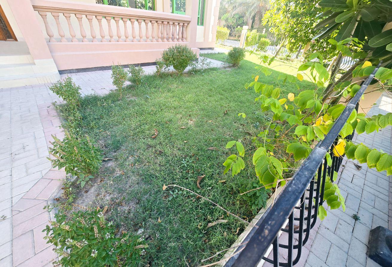 5 BR Apartment with Private Garden and Parking