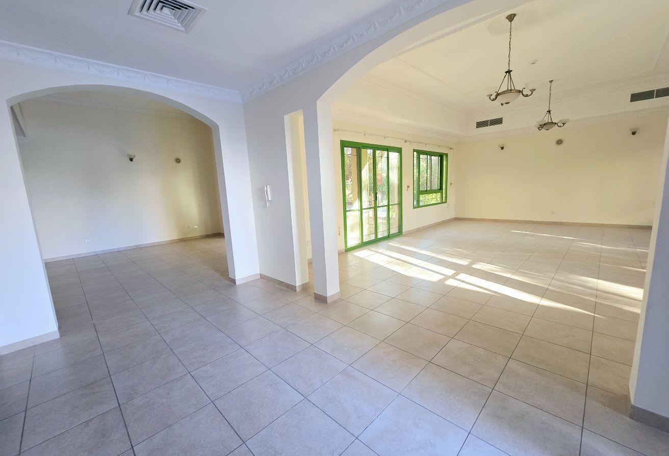 5 BR Apartment with Private Garden and Parking