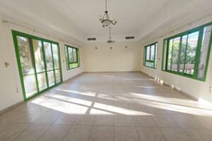 5 BR Apartment with Private Garden and Parking