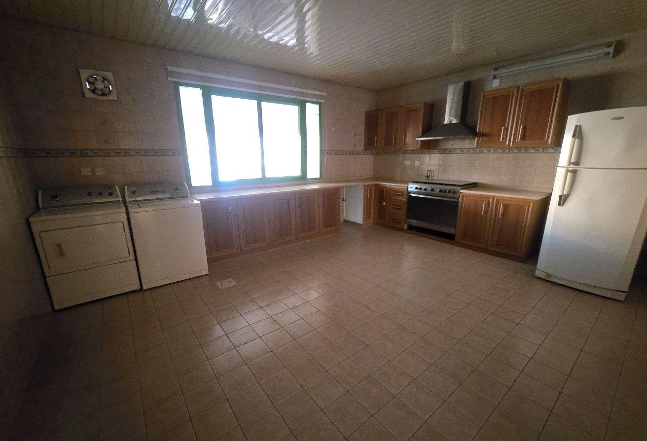 5 BR Apartment with Private Garden and Parking