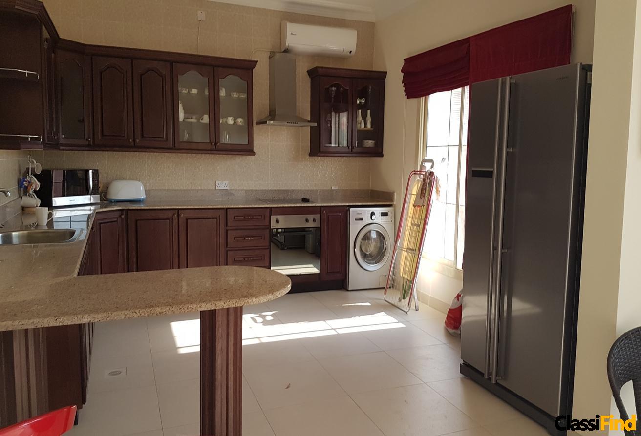 3 Bed Furnished Comp Villa with Pool BD750 incl!
