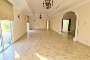 Beautiful 4bed Villa with Garden in Green Compound