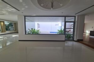 Modern Residence, 4Bedroom, pvt pool in compound !