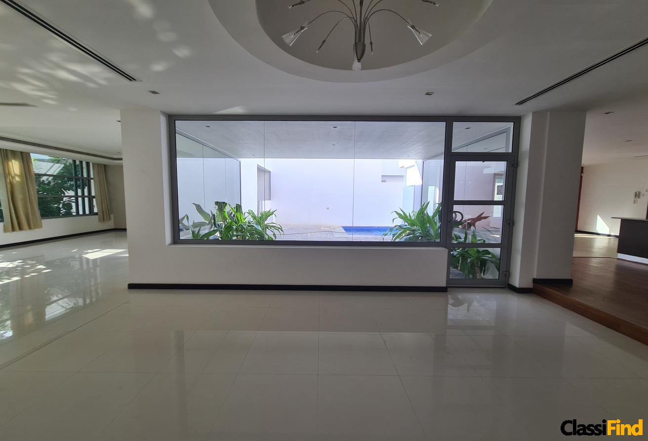 Modern Residence, 4Bedroom, pvt pool in compound !