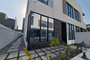 Contemporary 4bed villa in comp- BD1200 Incl. !