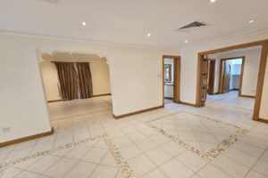 Manama-Spacious 4bed villa with superb facilities