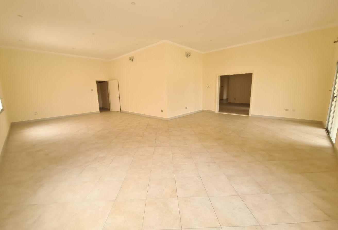 Beautiful four bedroom villa green garden in comp