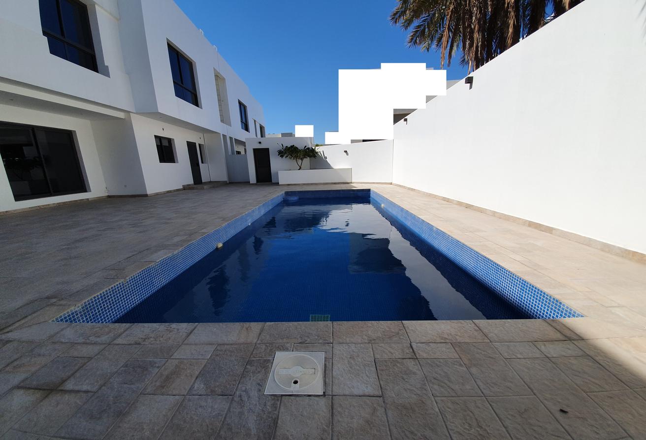 Luxurious Newish 4bed Modern Villa,comp-facilities