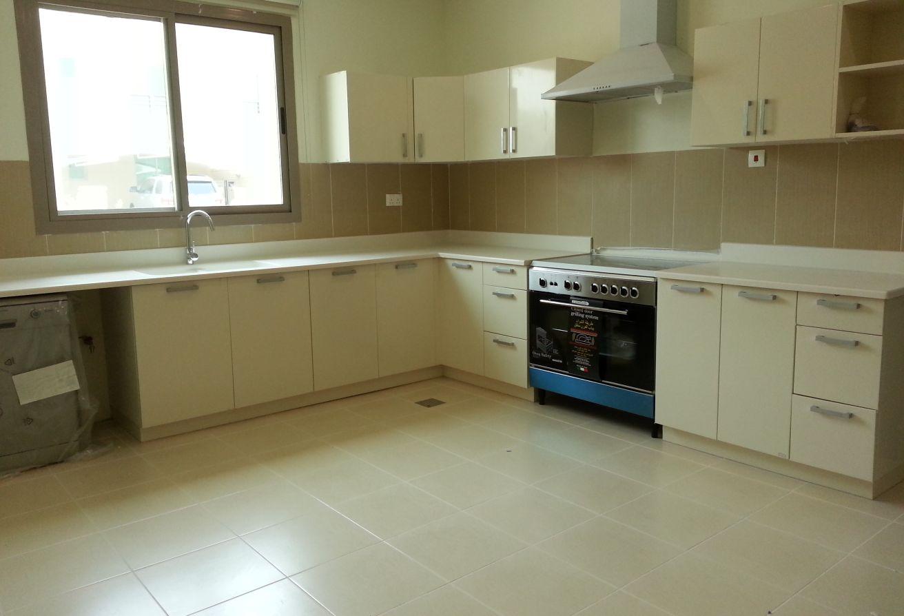 Luxury 4bed Villa has private pool in comp