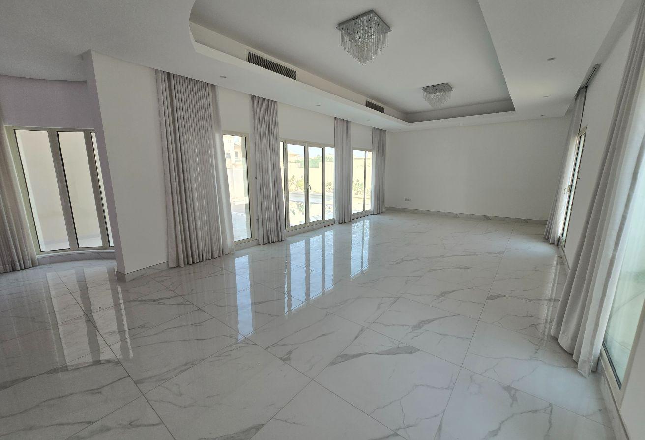 Modern 4Bed Villa with Pool in comp BD1300 Incl !