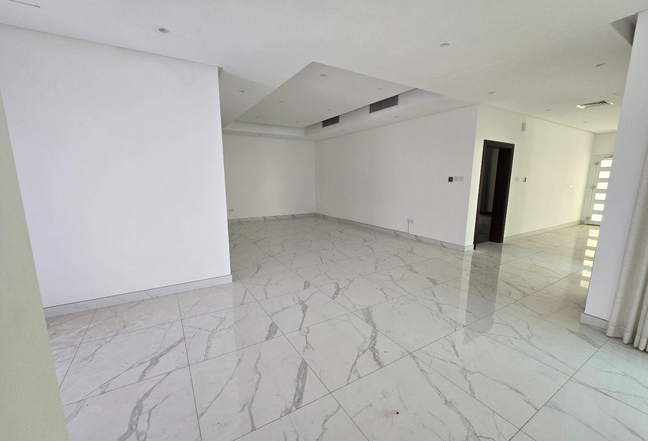Modern 4Bed Villa with Pool in comp BD1300 Incl !