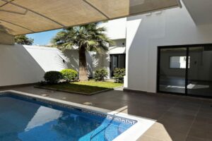 Beautiful large 5bed renovated villa garden pool