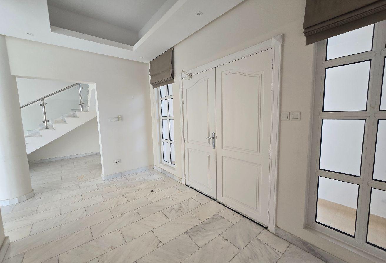 Fabulous modern 4bed villa pvt pool compound