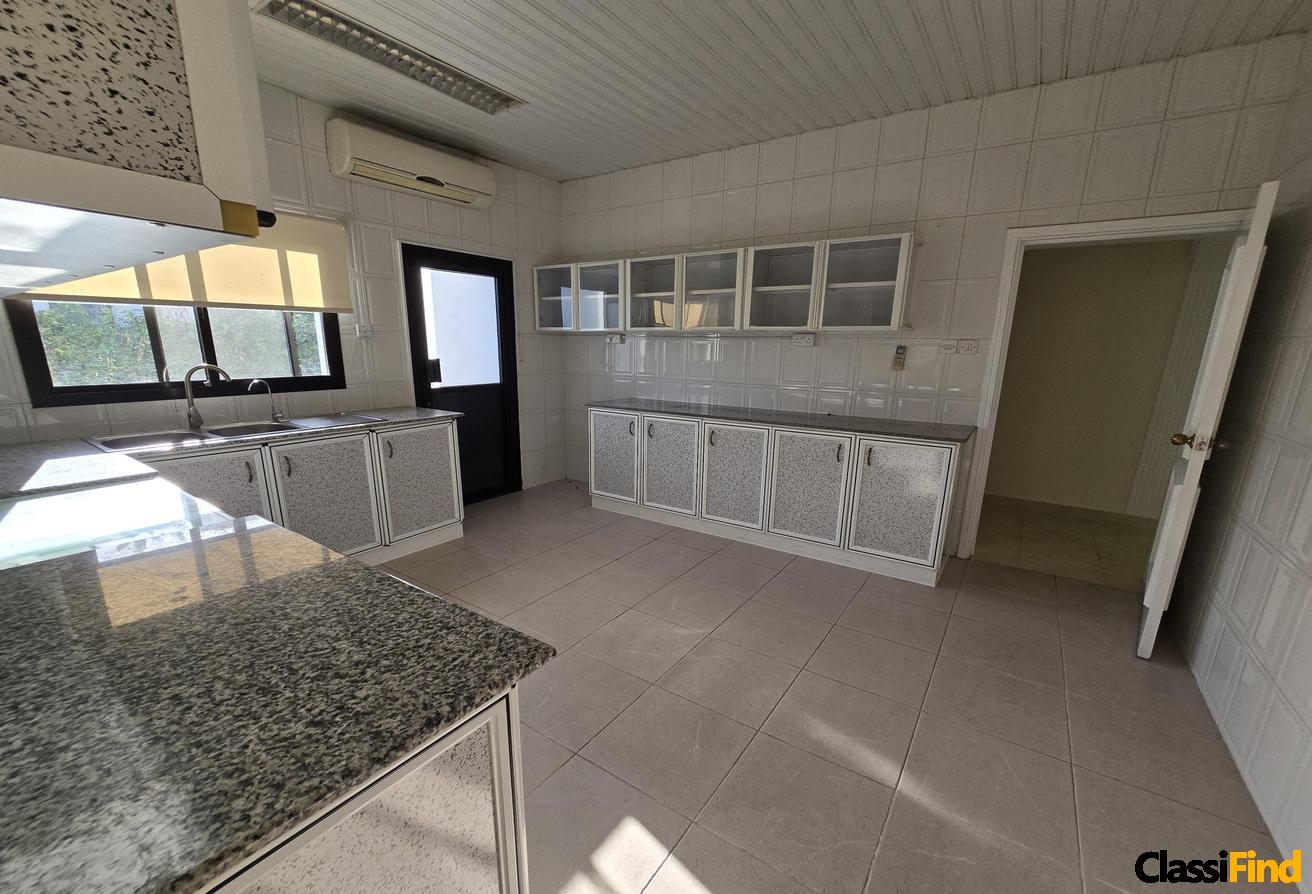 Beautiful one storey 3 bedroom compound villa