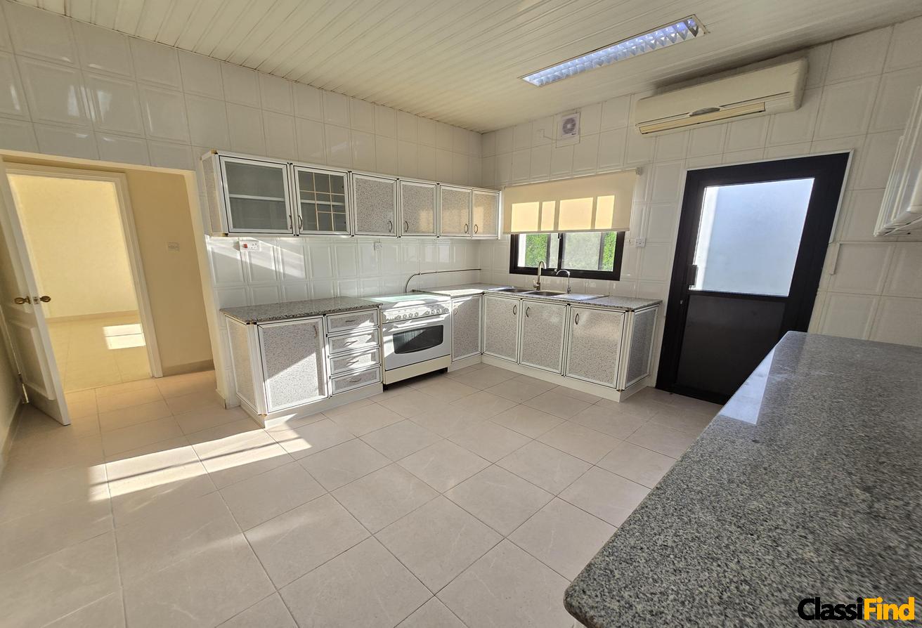 Beautiful one storey 3 bedroom compound villa
