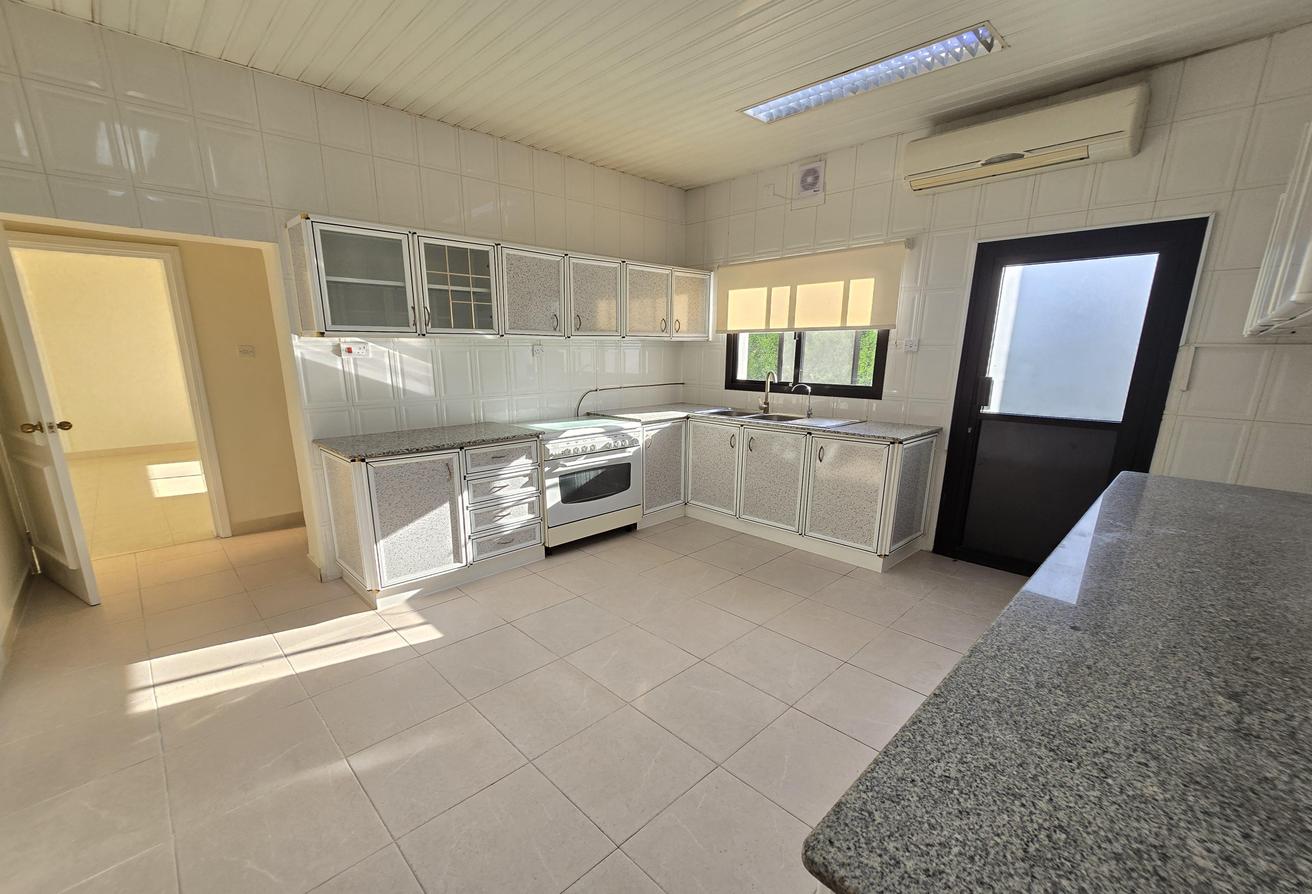 Beautiful one storey 3 bedroom compound villa