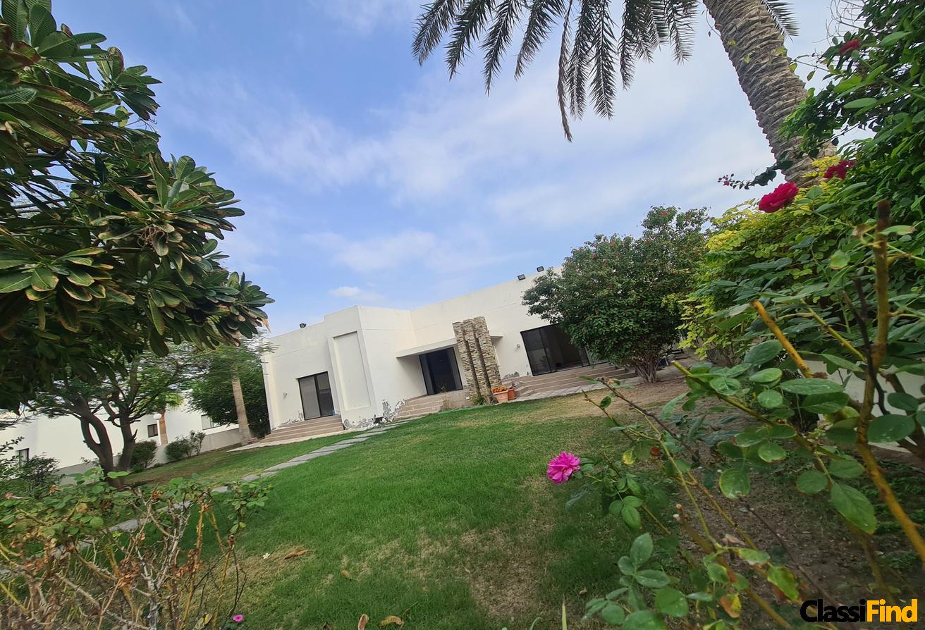 Modern 1storey 3bed comp villa with large garden