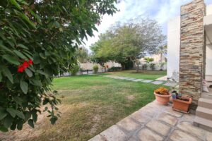 Modern 1storey 3bed comp villa with large garden