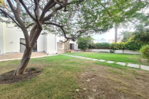 Modern 1storey 3bed comp villa with large garden
