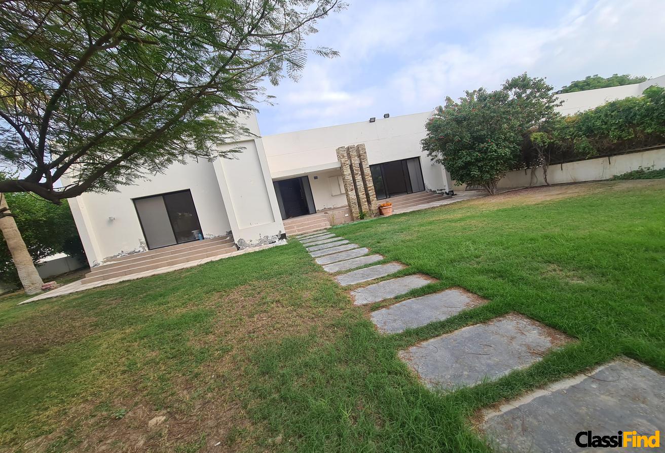 Modern 1storey 3bed comp villa with large garden