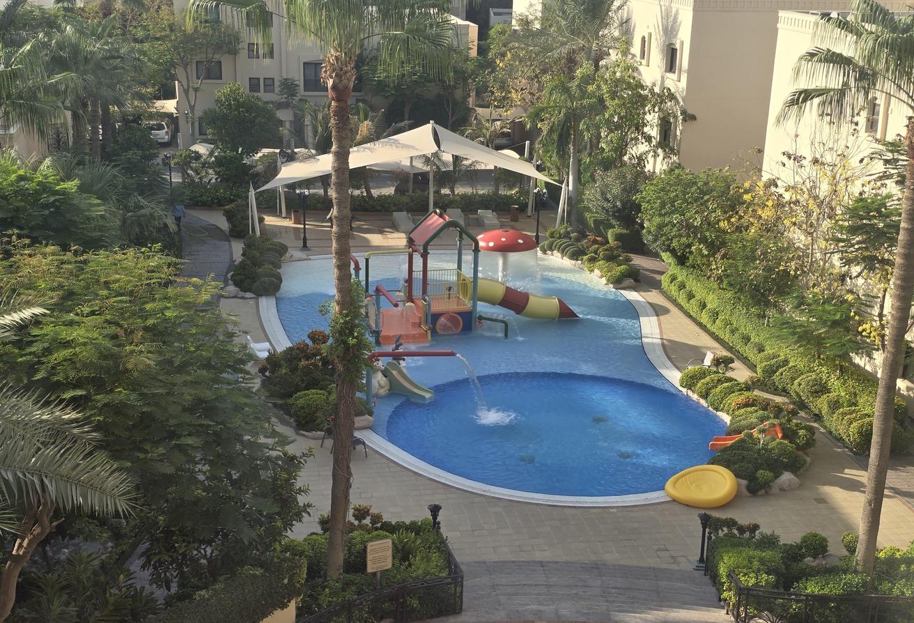 4bed Large Apartment with facilities for family