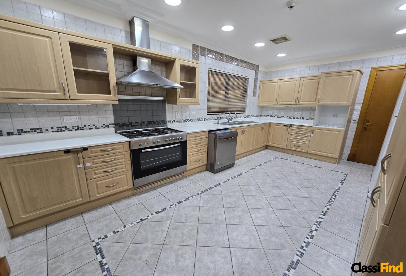 4bed Large Apartment with facilities for family