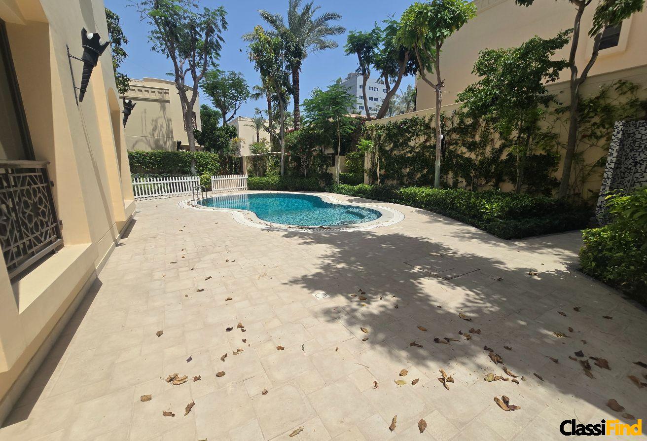 Private Luxury 4br villa in compound 1400BD