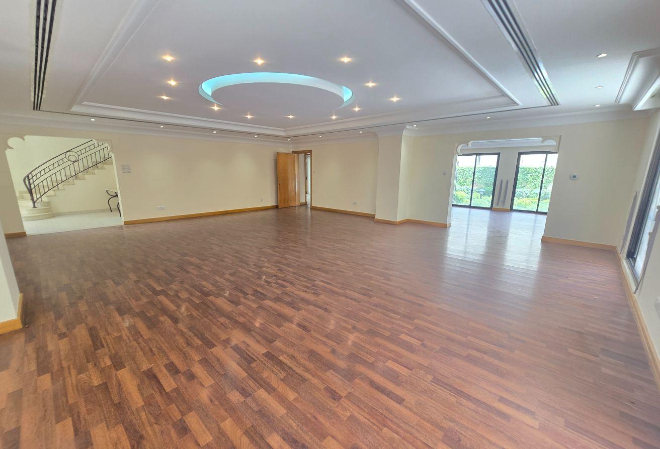 Private Luxury 4br villa in compound 1400BD