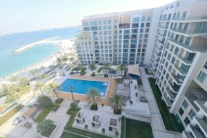 شقة 3 غرف نوم شبه مفروشة مع شرفة وإطلالة على البحر – Marassi Shores