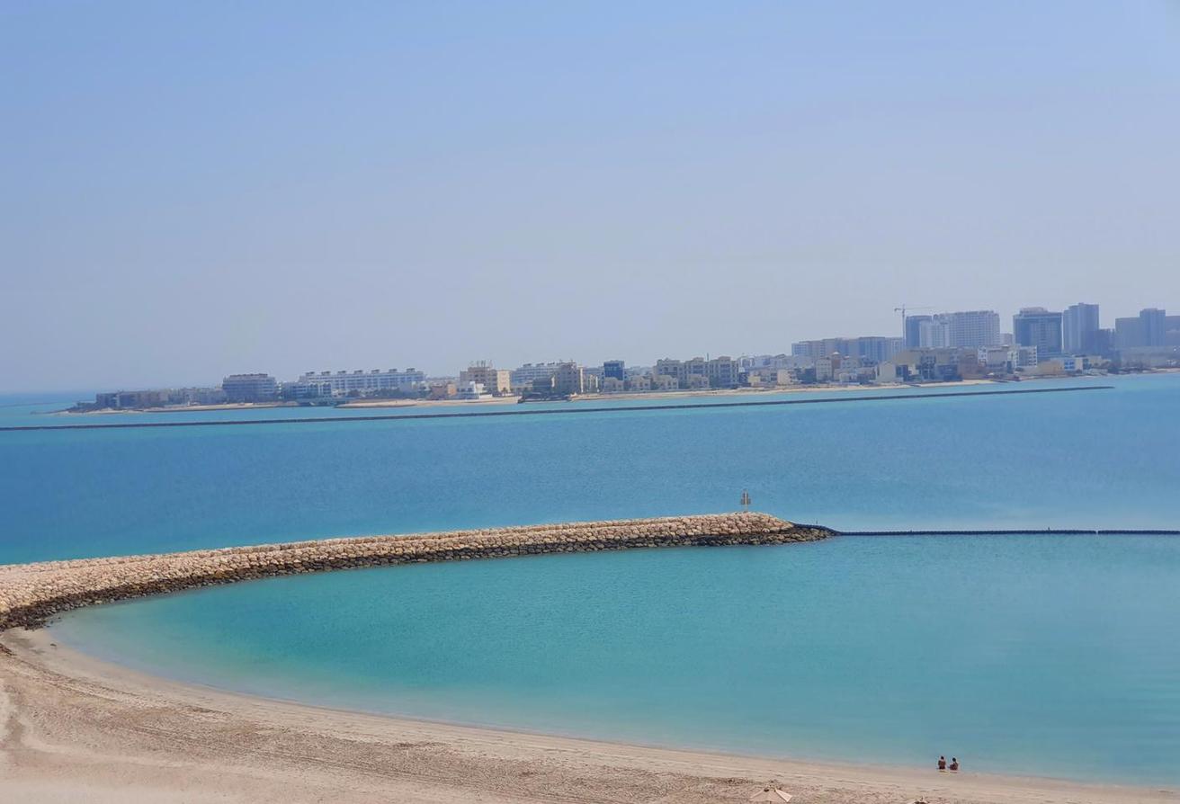 Seaview semi furnish 3bed balcony – Marassi Shores
