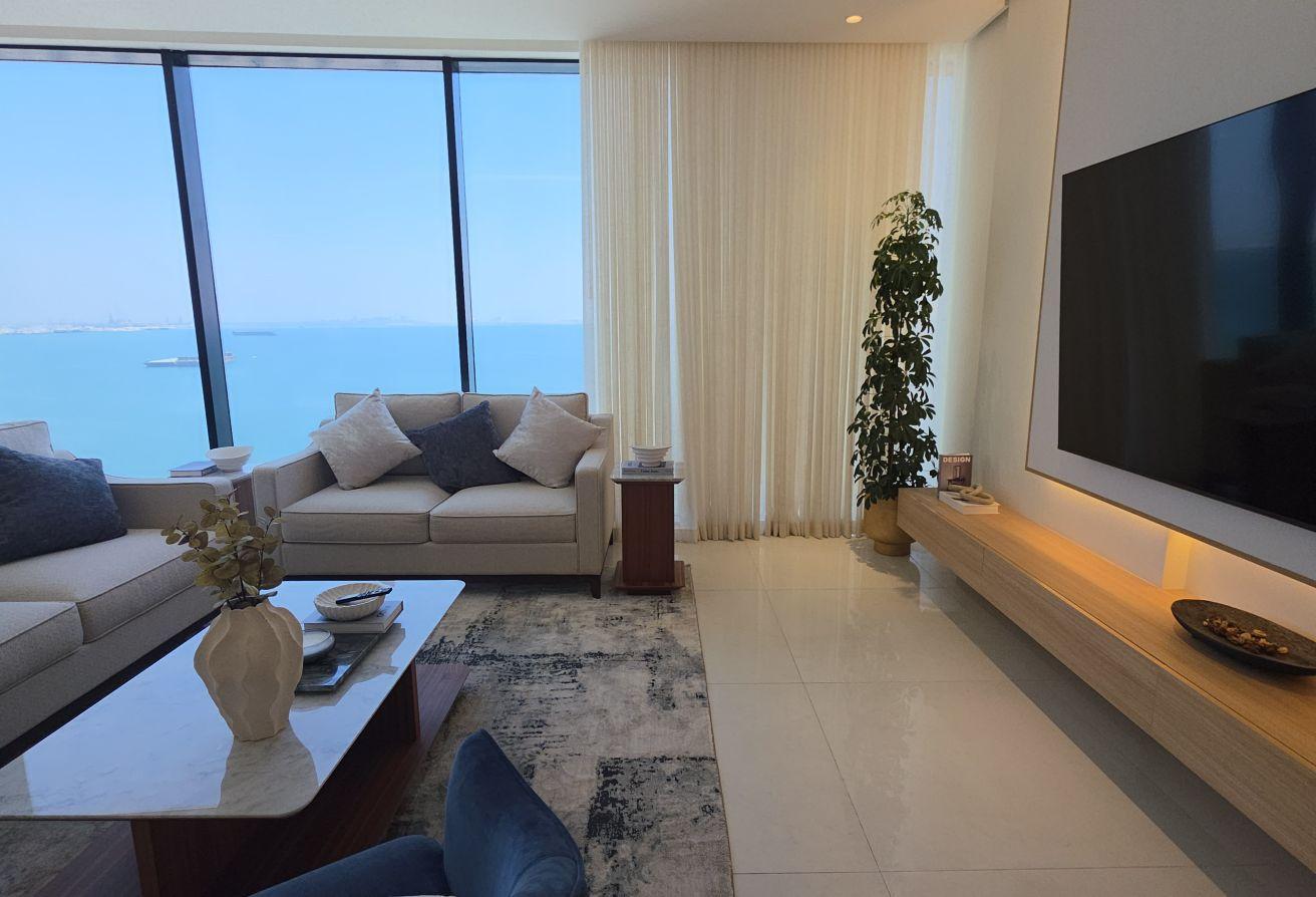 4br Experience luxurious family living in this