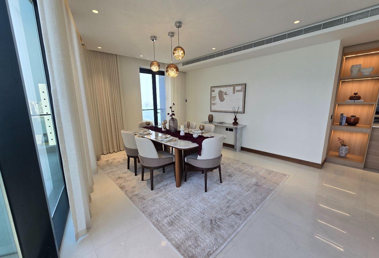 Seaview -Spacious Family Apartment with Rooftop