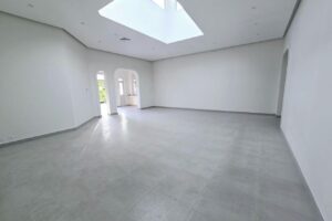 4 BR Villa with Private Garden 1 storey- renovated