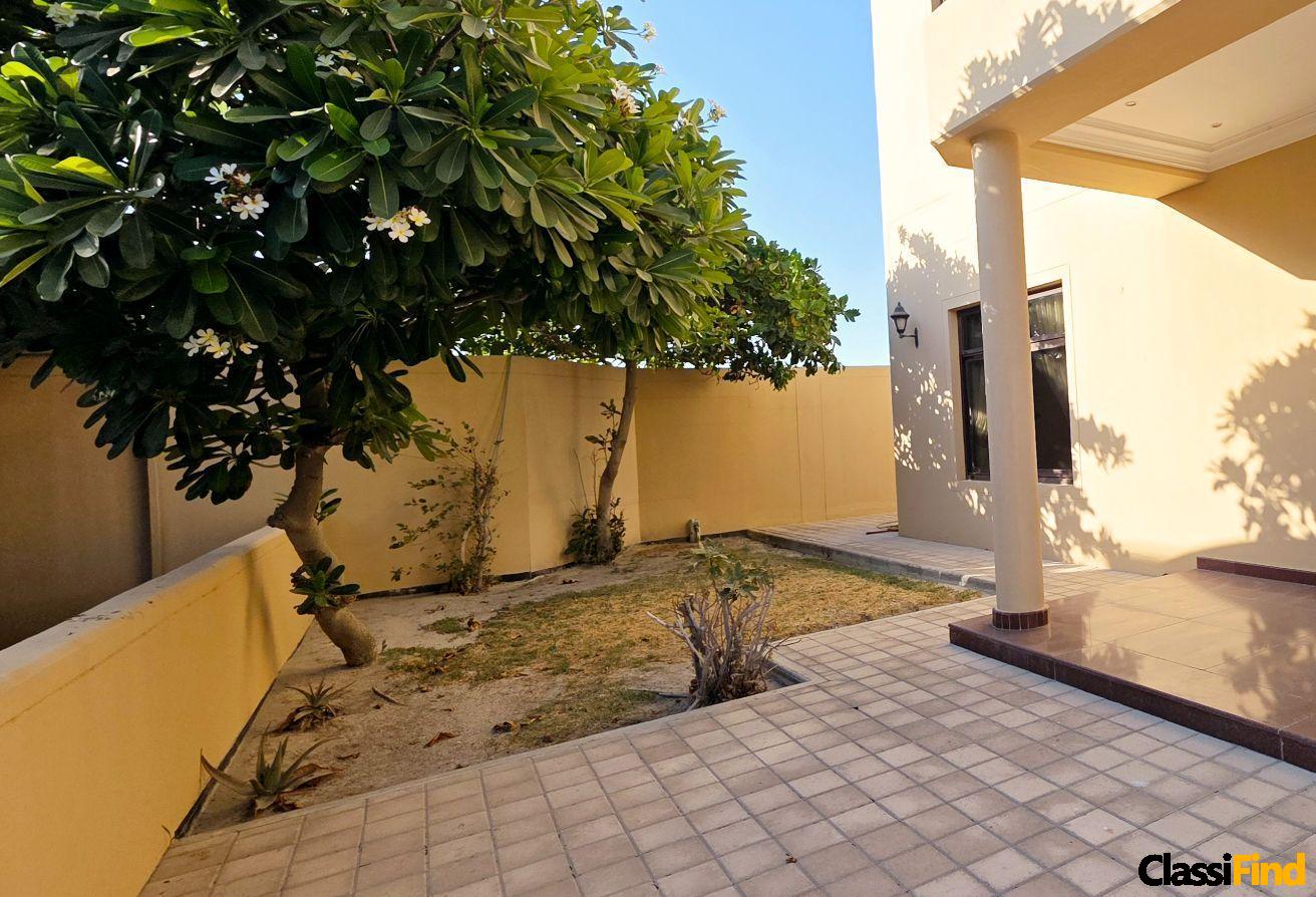 5 BR Villa with Private Garden and 2 Parking Slots