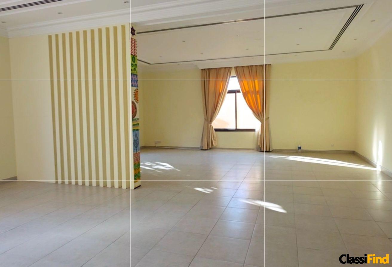 5 BR Villa with Private Garden and 2 Parking Slots