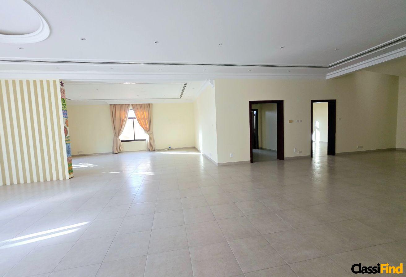 5 BR Villa with Private Garden and 2 Parking Slots