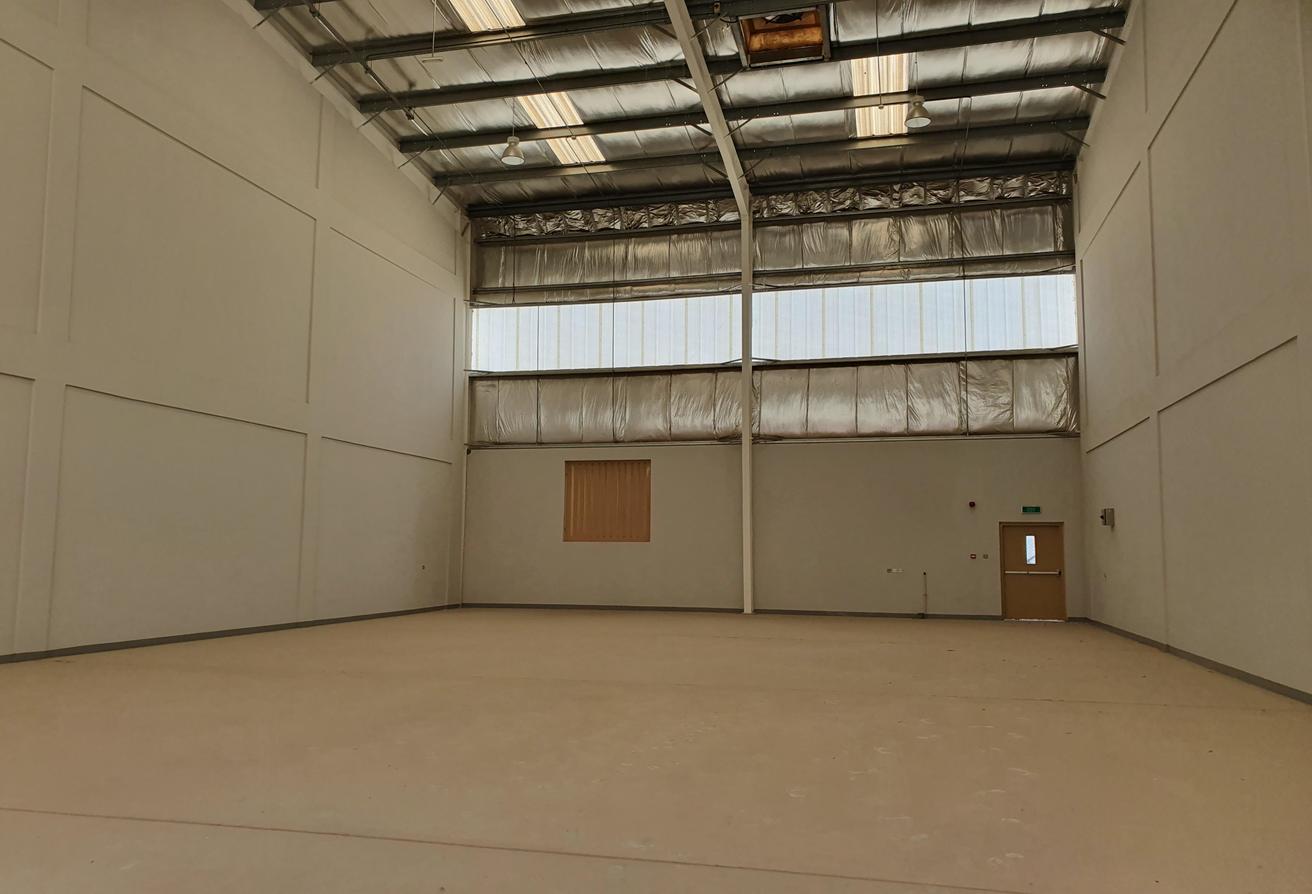 304m2 Warehouse/Workshop space for rent in Sitra
