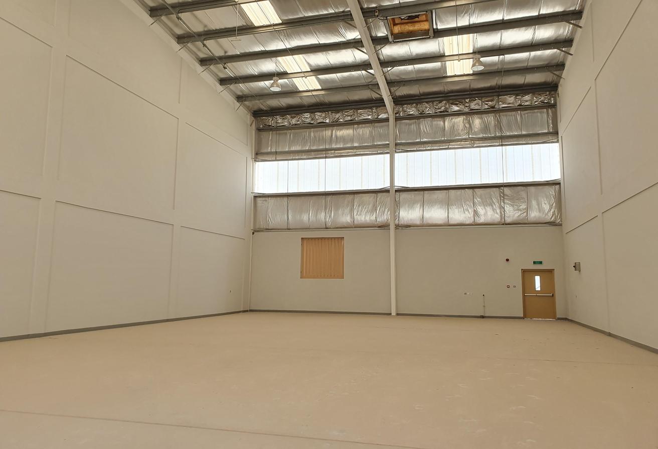 304m2 Warehouse/Workshop space for rent in Sitra