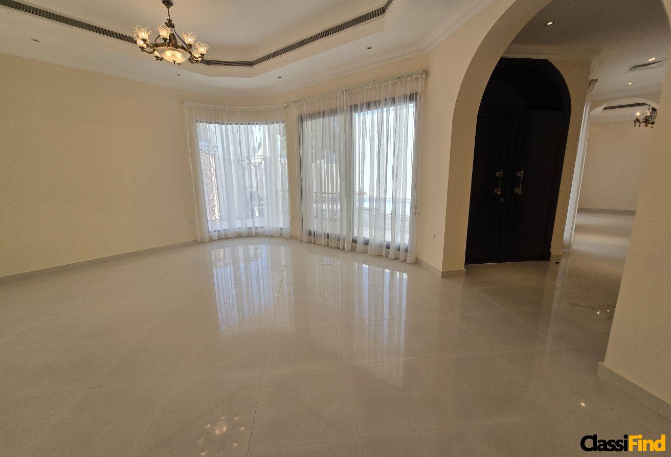 Rarely available,town stand alone 4bed villa, pool