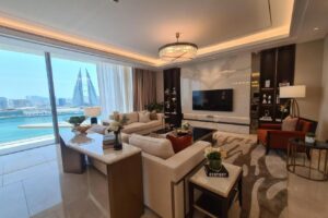 Bahrain Bay-Luxurious 3.5br Panoramic view apart