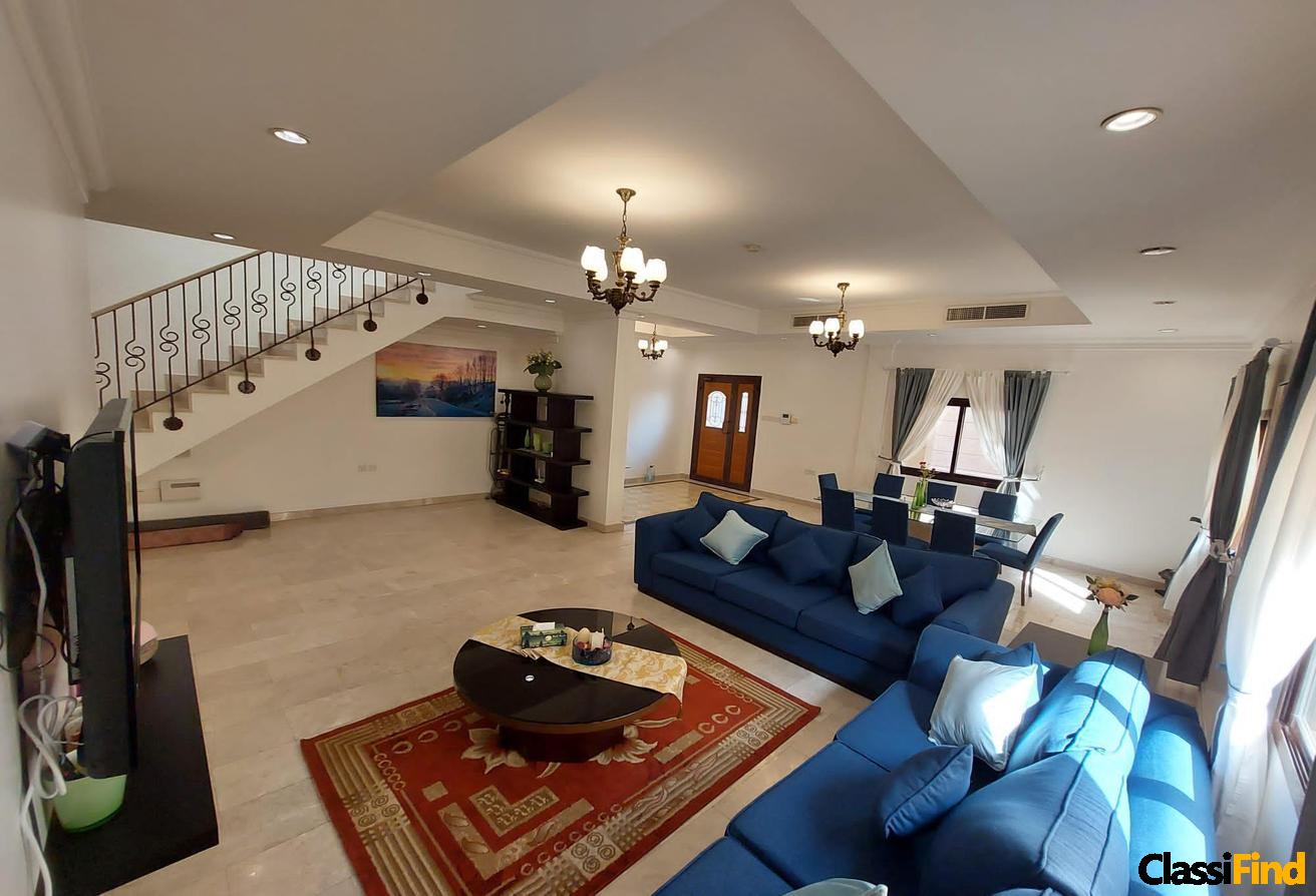 An private family 3bed double storey villa