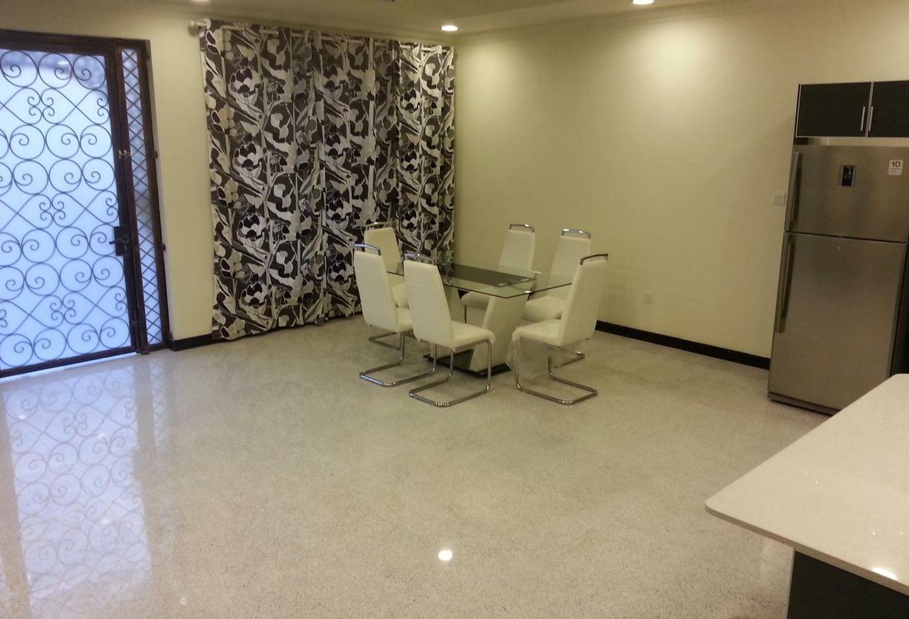 An Contemporary style private 4bed villa!