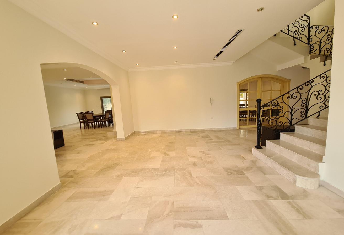 Elegant 5bed furnished villa pvt pool garden -comp
