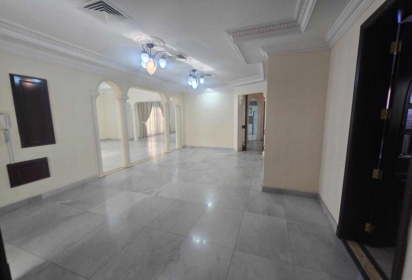 5br luxury mansion pvt pool, garden,comp