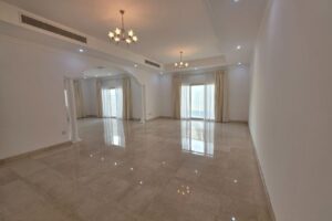 A private Home of 4+1bed with pool, garden!
