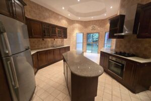 Beautiful 4Bed Villa wPool, small comp BD1100