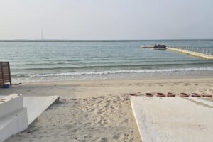 Beautiful 6bed villa with lift, pool, beach access