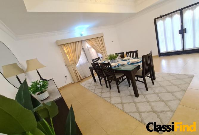 Large 4bed villa w/balcony – compound BD925 excl
