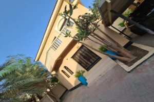 Large 4bed villa w/balcony – compound BD925 excl